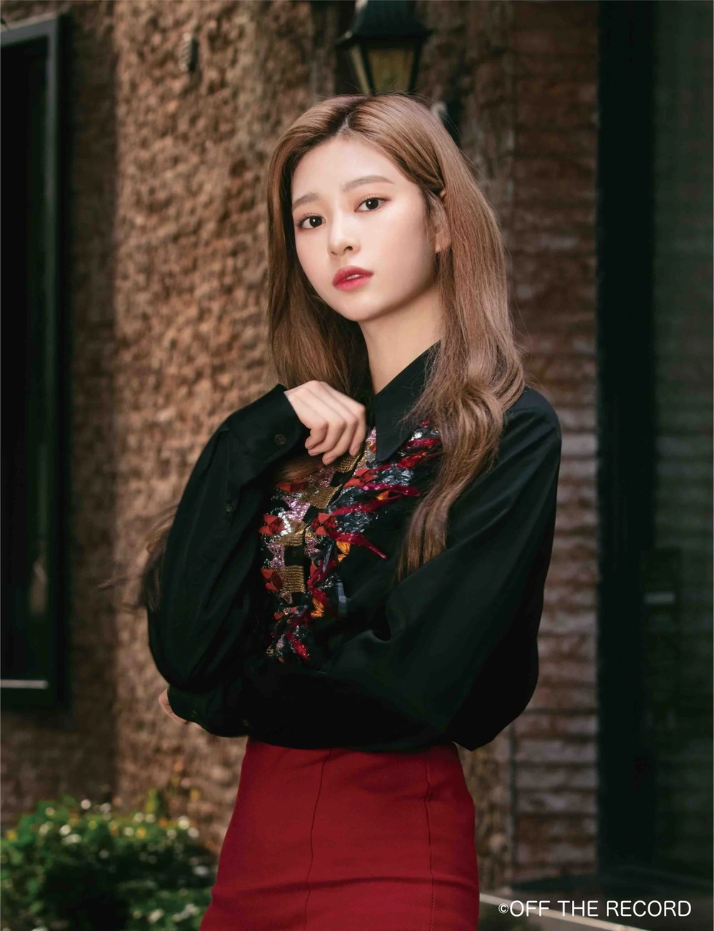 IZ*ONE Vampire Minju Concept Teaser Picture Image Photo Kpop K-Concept