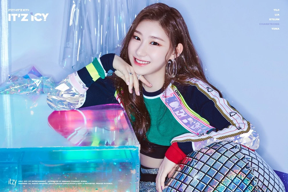 Itzy It'z Icy Chaeryeong Concept Teaser Picture Image Photo Kpop K-Concept 2