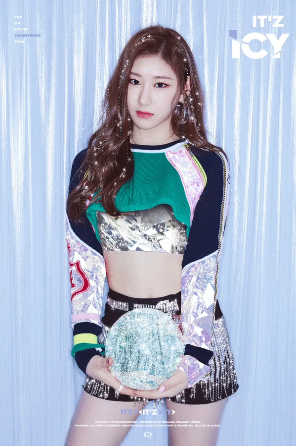 Itzy It'z Icy Chaeryeong Concept Teaser Picture Image Photo Kpop K-Concept 1