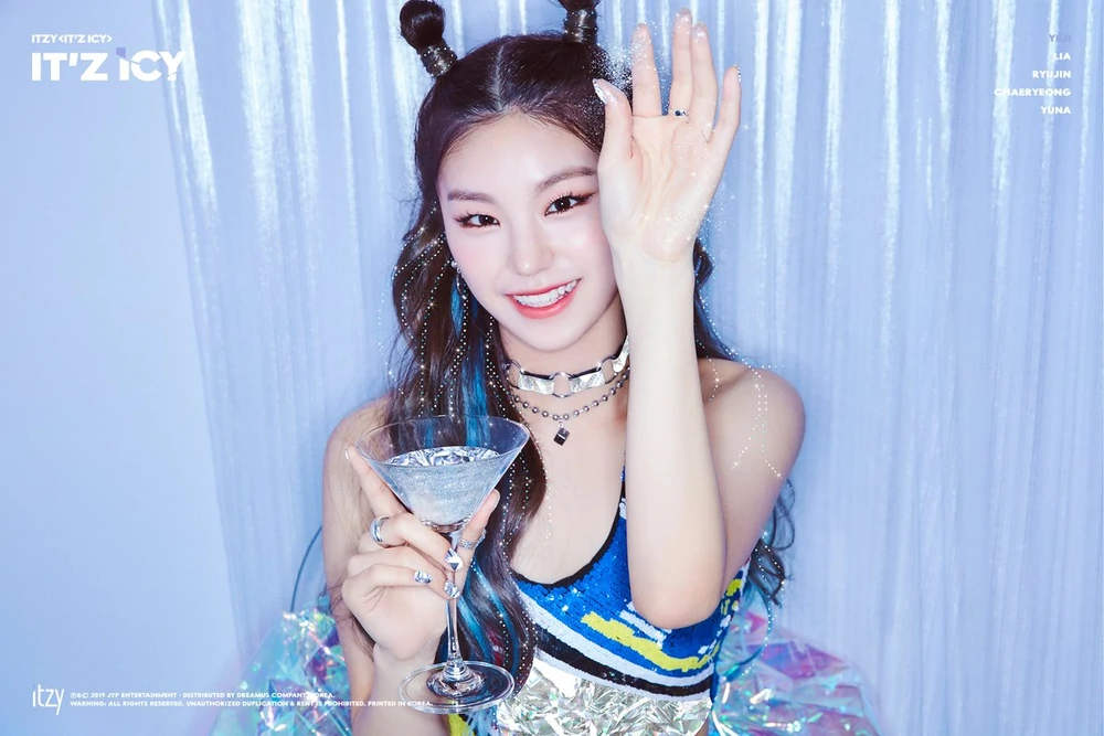 Itzy It'z Icy Yeji Concept Teaser Picture Image Photo Kpop K-Concept 2
