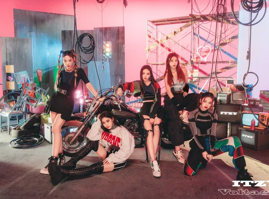 Itzy Voltage Group Concept Teaser Picture Image Photo Kpop K-Concept 3