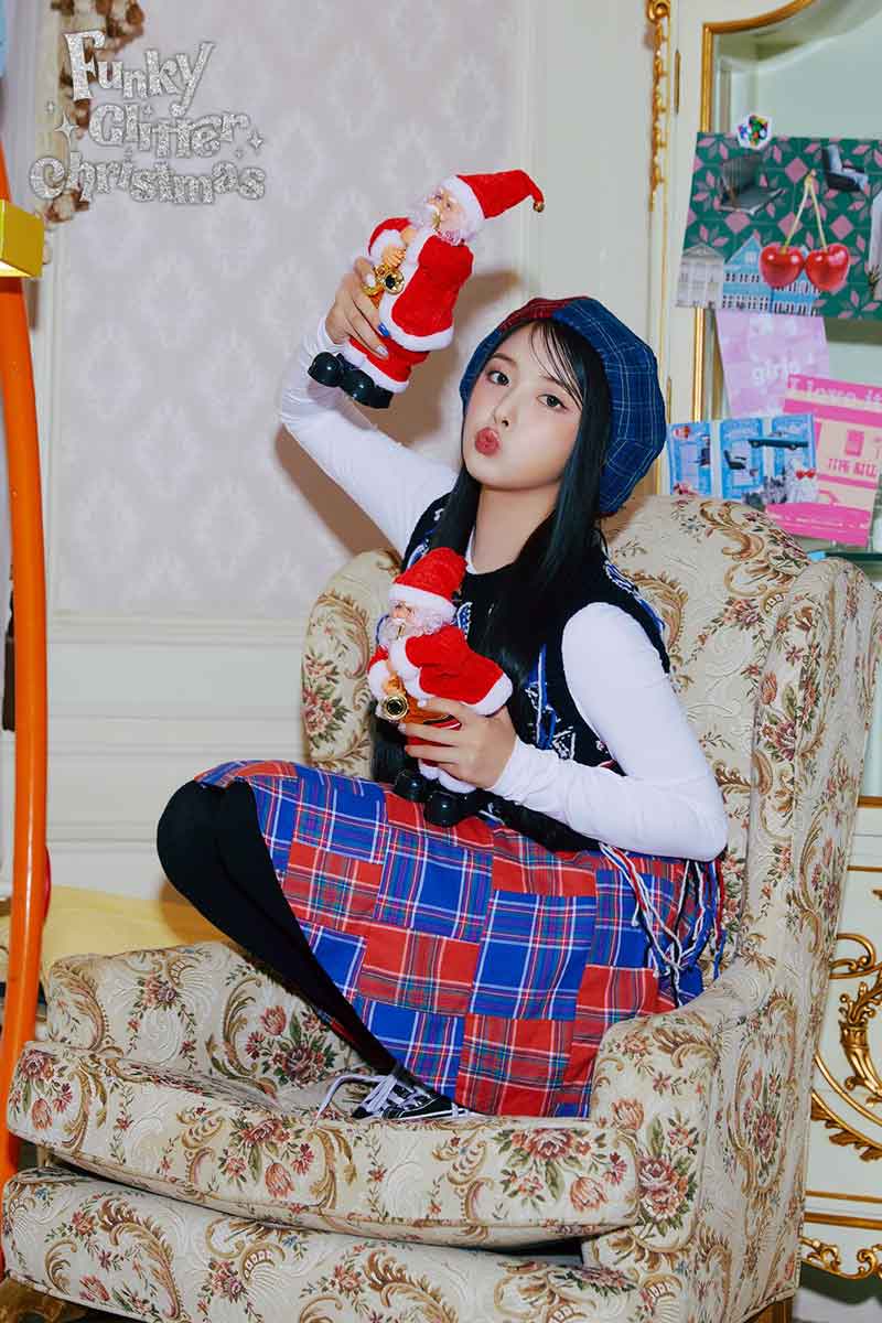 NMIXX Funky Glitter Christmas Jiwoo Concept Teaser Picture Image Photo Kpop K-Concept 4