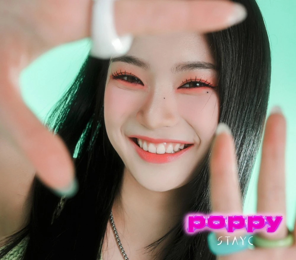 StayC Poppy Isa Concept Teaser Picture Image Photo Kpop K-Concept 1