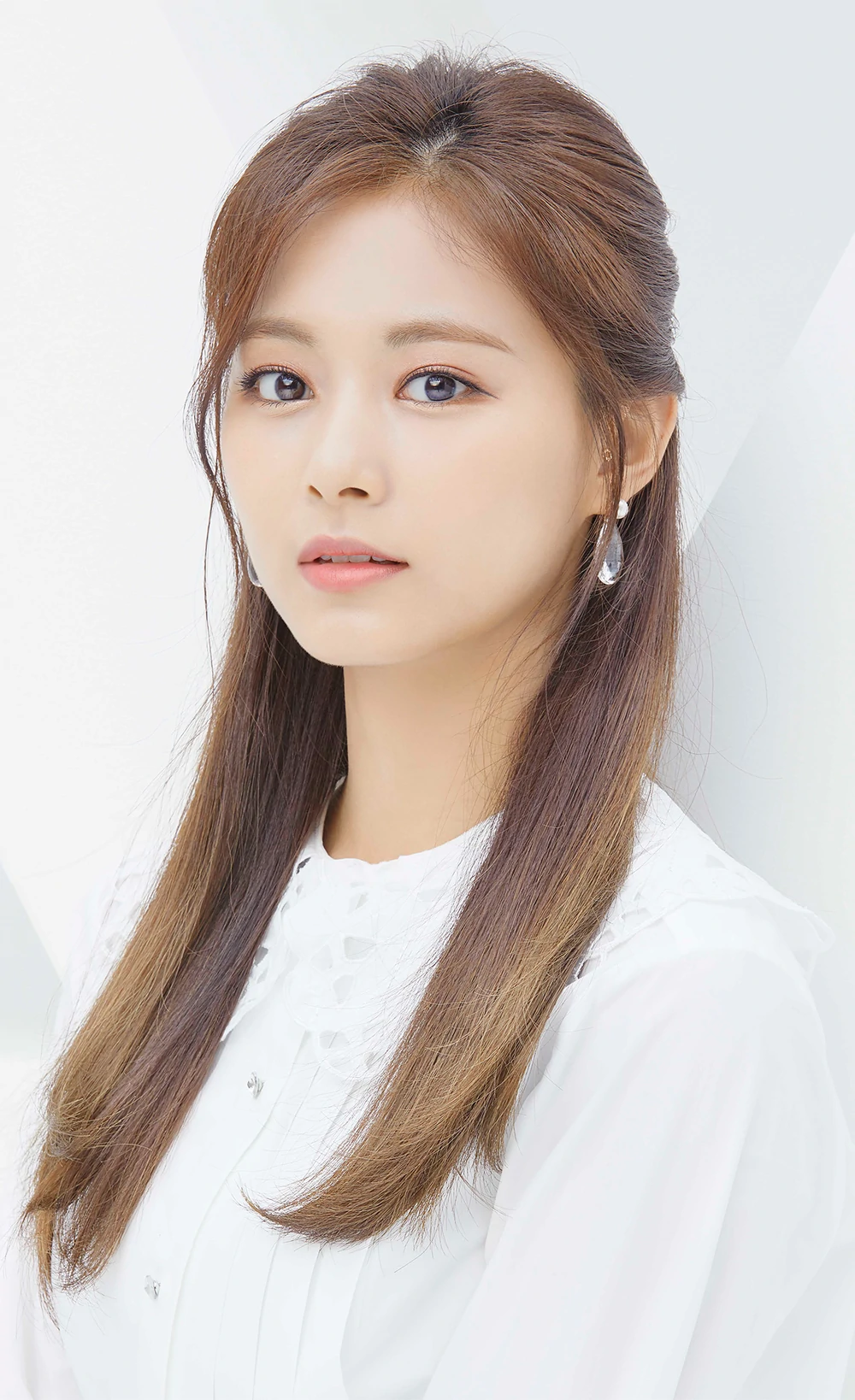 Twice BDZ -Repackage- Tzuyu Concept Photo